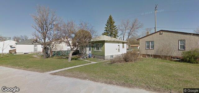687 Keewatin Street（加拿大曼尼托巴省温尼伯市）房屋照片