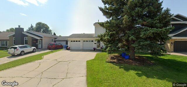 10 Corliss Crescent（加拿大曼尼托巴省温尼伯市）房屋照片