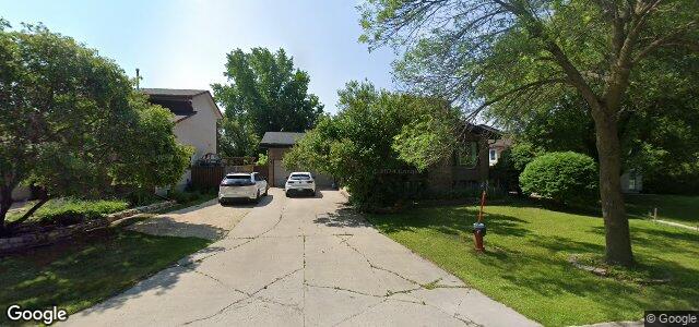 104 Alex Taylor Drive（加拿大曼尼托巴省温尼伯市）房屋照片