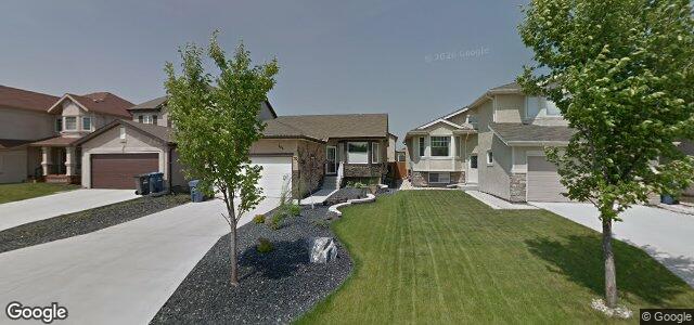 104 Remi Claeys Crescent（加拿大曼尼托巴省温尼伯市）房屋照片