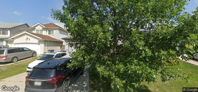 Larawan ng 107 Chadwick Crescent sa Winnipeg, Manitoba