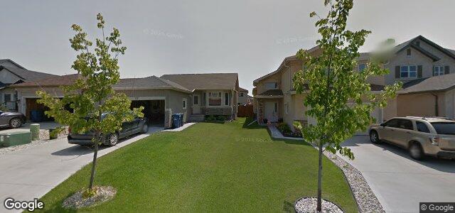 115 Remi Claeys Crescent（加拿大曼尼托巴省温尼伯市）房屋照片