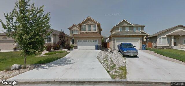 132 Remi Claeys Crescent（加拿大曼尼托巴省温尼伯市）房屋照片