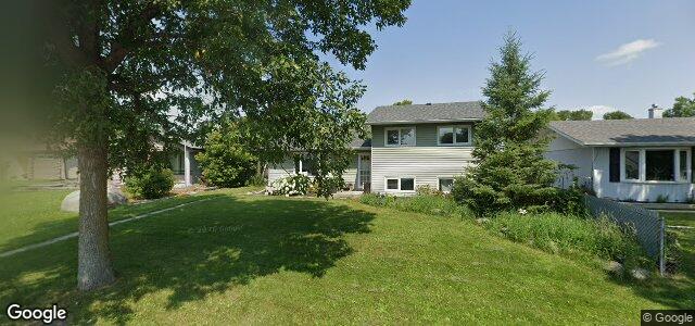 135 Bridgecrest Drive（加拿大曼尼托巴省温尼伯市）房屋照片