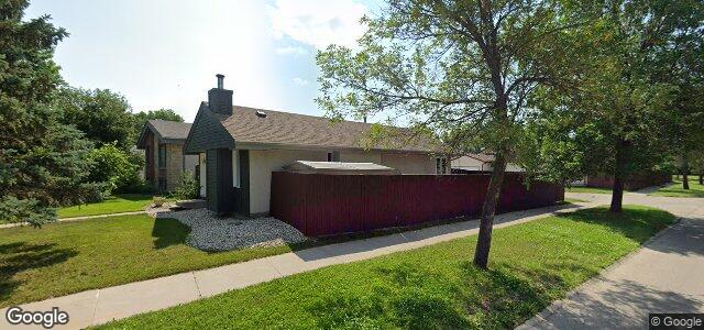 2 Blairmore Gardens（加拿大曼尼托巴省温尼伯市）房屋照片