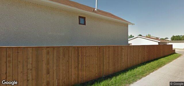 4 Rothshire Drive（加拿大曼尼托巴省温尼伯市）房屋照片