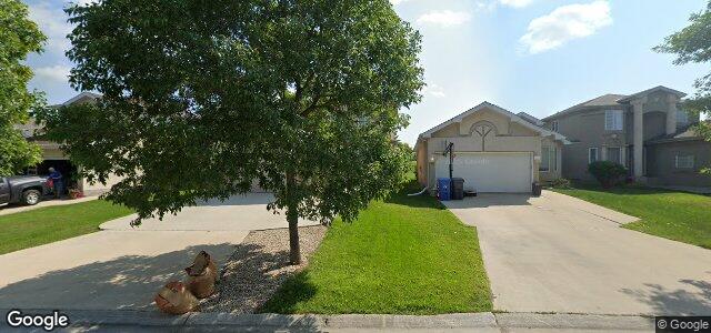 40 Chadwick Crescent（加拿大曼尼托巴省温尼伯市）房屋照片