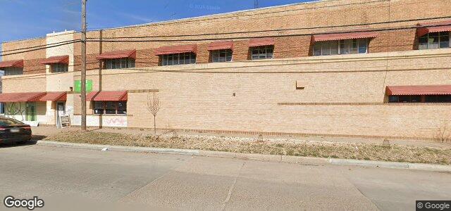 Larawan ng 256 Laura Street sa Winnipeg, Manitoba