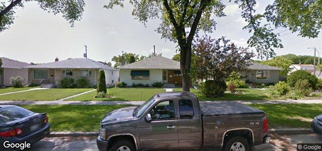 Photo of 507 Queenston Street in Winnipeg, Manitoba