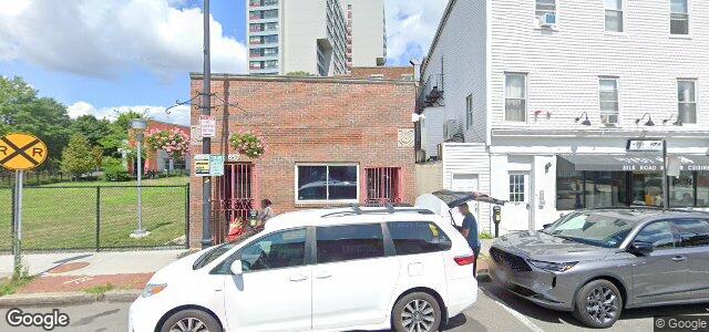 Photo of 657 Cambridge Street in Winnipeg, Manitoba