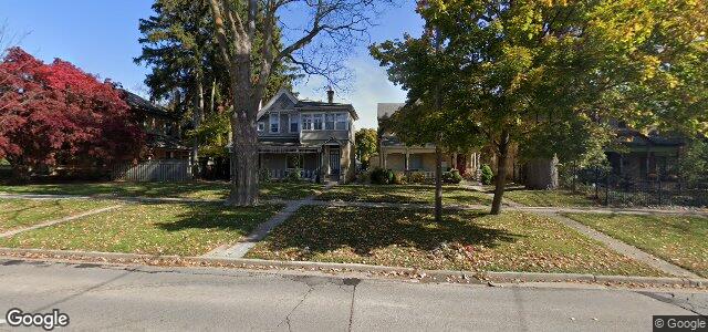 710 Waterloo Street（加拿大曼尼托巴省温尼伯市）房屋照片