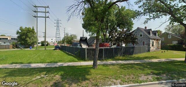 207 Midwinter Avenue（加拿大曼尼托巴省温尼伯市）房屋照片