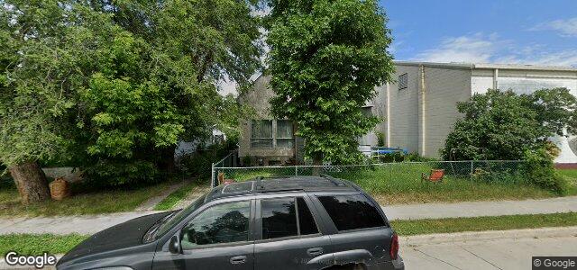 209 Harbison Avenue W（加拿大曼尼托巴省温尼伯市）房屋照片