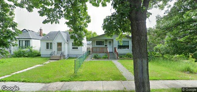 Larawan ng 212 Winterton Avenue sa Winnipeg, Manitoba