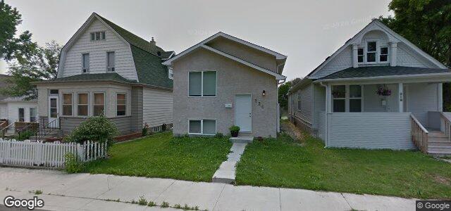 Photo of 220 Mcintosh Avenue in Winnipeg, Manitoba