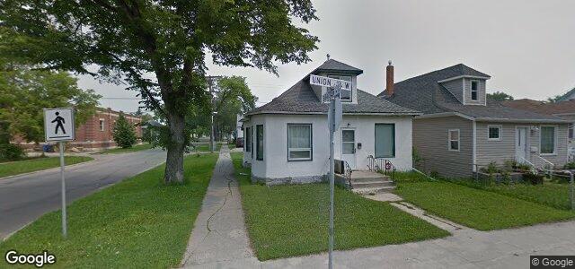 Photo of 223 Union Avenue W in Winnipeg, Manitoba
