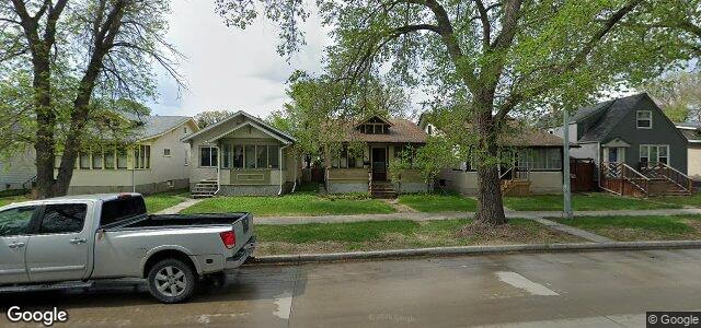 Larawan ng 236 Munroe Avenue sa Winnipeg, Manitoba