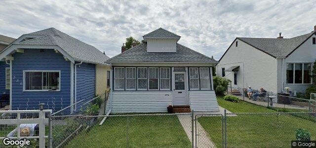 Photo of 248 Martin Avenue W in Winnipeg, Manitoba