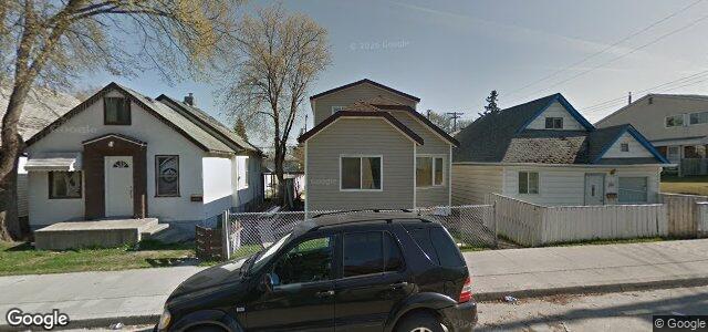 Photo of 249 Mcintosh Avenue in Winnipeg, Manitoba