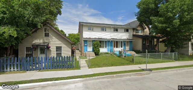 Photo of 285 Harbison Avenue W in Winnipeg, Manitoba