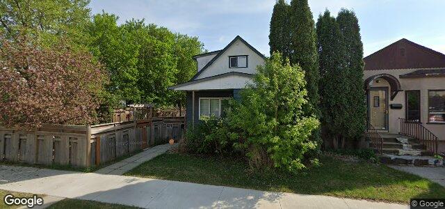 Photo of 296 Bowman Avenue in Winnipeg, Manitoba