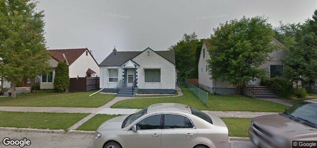 Photo of 325 Jamison Avenue in Winnipeg, Manitoba