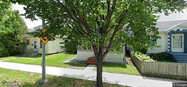 352 Larsen Avenue（加拿大曼尼托巴省温尼伯市）房屋照片