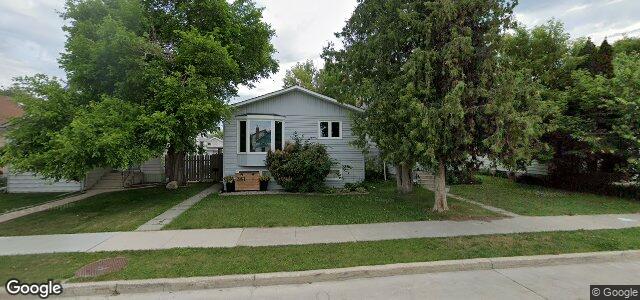 Larawan ng 361 Chalmers Avenue sa Winnipeg, Manitoba