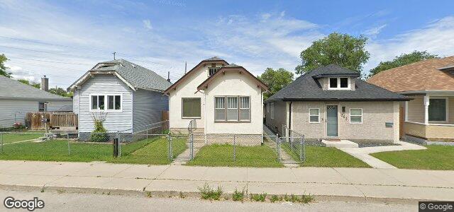 Photo of 361 Harbison Avenue W in Winnipeg, Manitoba