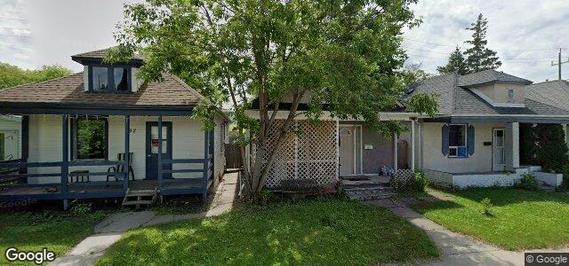 390 Harbison Avenue W（加拿大曼尼托巴省温尼伯市）房屋照片