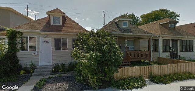 472 Harbison Avenue W（加拿大曼尼托巴省温尼伯市）房屋照片
