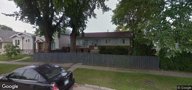 Photo of 547 Larsen Avenue in Winnipeg, Manitoba