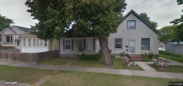 561 Larsen Avenue（加拿大曼尼托巴省温尼伯市）房屋照片