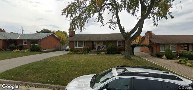 Larawan ng 35 Stormont Drive sa Winnipeg, Manitoba