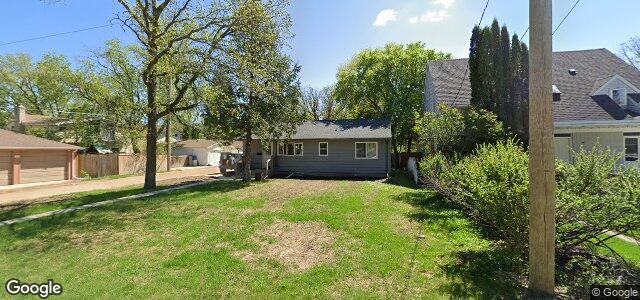 143 Riley Crescent（加拿大曼尼托巴省温尼伯市）房屋照片