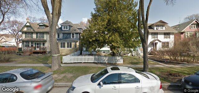 1043 Mcmillan Avenue（加拿大曼尼托巴省温尼伯市）房屋照片