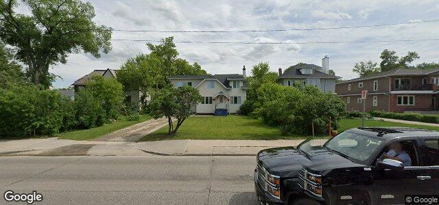 226 Academy Road（加拿大曼尼托巴省温尼伯市）房屋照片