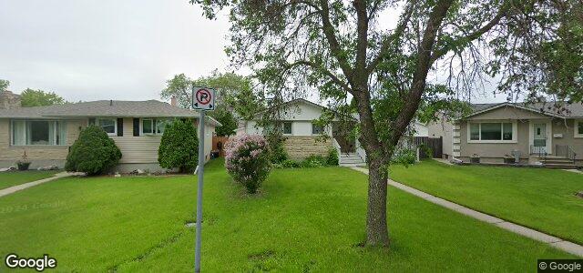 10 Bissett Crescent（加拿大曼尼托巴省温尼伯市）房屋照片