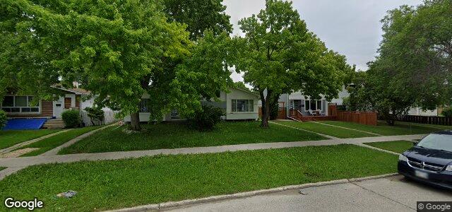 1015 Buchanan Boulevard（加拿大曼尼托巴省温尼伯市）房屋照片