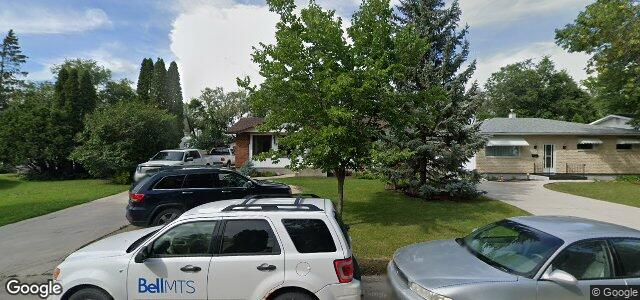102 Deloraine Drive（加拿大曼尼托巴省温尼伯市）房屋照片