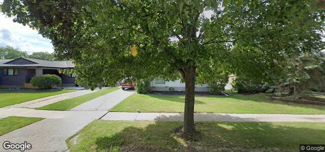 11 Kay Crescent（加拿大曼尼托巴省温尼伯市）房屋照片