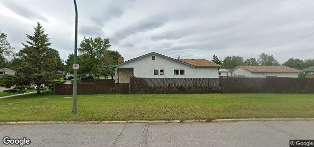 1103 Buchanan Boulevard（加拿大曼尼托巴省温尼伯市）房屋照片