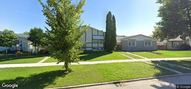 1113 Buchanan Boulevard（加拿大曼尼托巴省温尼伯市）房屋照片