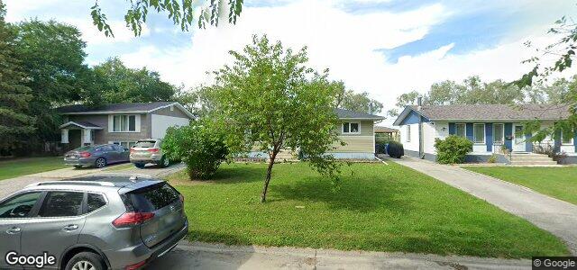 114 Deloraine Drive（加拿大曼尼托巴省温尼伯市）房屋照片