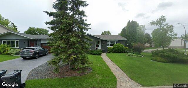 130 Costello Drive（加拿大曼尼托巴省温尼伯市）房屋照片