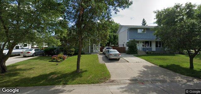 Larawan ng 133 Lake Ridge Road sa Winnipeg, Manitoba