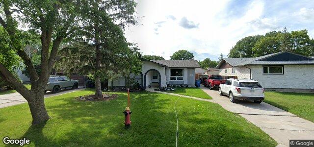 135 Nemy Crescent（加拿大曼尼托巴省温尼伯市）房屋照片