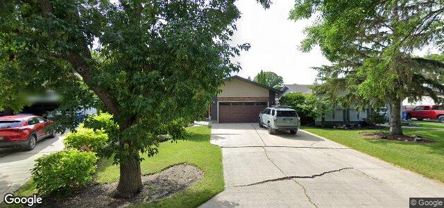 Photo of 139 Nemy Crescent in Winnipeg, Manitoba