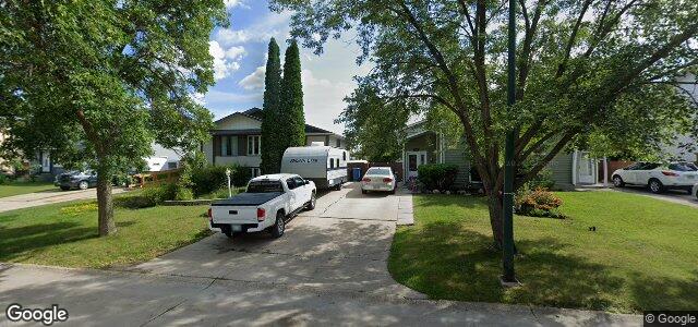 Photo of 141 Lake Ridge Road in Winnipeg, Manitoba