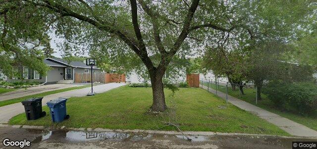 15 Rogan Drive（加拿大曼尼托巴省温尼伯市）房屋照片